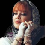 Bahare Rahnama Instagram - به تو سر بسته و در پرده بگویم تا کسی نشنود این راز گهر بار جهان را آنچه گفتند و سرودند... تو آنی! خود تو جان جهانی! گر نهانی و عیانی! تو همانی که همه عُمر به دنبال خودت نعره زنانی... تو ندانی که خود آن نقطه ی عشقی... همه اسرار نهانی... #علی_حیدری#فلسقه_مولانا پی نوشت:عکس مربوط به سال دوم کروناست... چیزی بیرون از ما نیست جهان بیرون همه آینه درونمونه، کاش زودتر میدونستیم گرچه من به زمان الهی و درستیش ایمان دارم... #خود_شناسی#انسان#بیرون#درون#آگاهی#مولانا