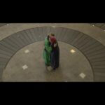 Bahare Rahnama Instagram – من هم مثل سارای فیلم “عطر آخر اردیبهشت” ادم خدافظی نیستم و هیچوقت برا بدرقه مسافرام به فرودگاه نمیرم حتی استقبال هم حالمو بهم میریزه چون میدونم این اومدن موقته این حس خیلی عجیبه برام چون در واقع خودمم اهل موندن تو یک شهر و یک جا نیستم… اما خدافطی قصه عجیبی داره برای من،من حتی اخر مهمونی ها هم میرم یهو و خداحافظیمو همراه تشکر پیامک میکنم :)
میلان_ ایتالیا پایان جشنواره آمی کورتی
 خوشحال میشم اگر فیلمو دیدین نظرتون رو در مورد این صحنه کامنت کنین…
پی نوشت: مهاجرت نکردم و برمیگردم…
#عطر_آخر_اردیبهشت#کارگرانی#بهاره_رهنما#سکانس#خداحافظی#جشنواره#نامزد_جایزه#کاندیدا#میلان#ایتالیا