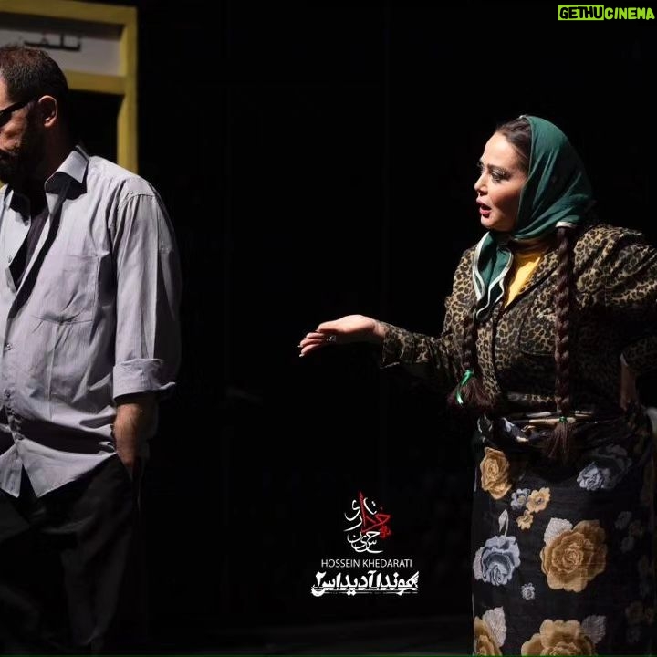 Bahare Rahnama Instagram - "هوندا آدیداس دو " کارگردان و تهیه کننده: اشکان درویشی مجری طدح: خیریه فرشته های بهشتی و مهشید خسروی با تشکر از،پردیس تیاتر شهرزاد هوندا آدیداس این بار : به روایت عکس های حسین خدراتی گریم:شادی قیصری.... پی نوشت:افتخار میکنم که از شروع هر شب با سالن لبریز از تماشاچی پر شور نمایش اجرا رفتیم و از،بچه تا کهنسال همه شاد از،سالن میرن بیرون،خدایا شکرت،بچه ها تشکر.... لینک خرید رو در استوری میگذارم...