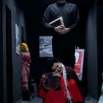 Bahare Rahnama Instagram – مردم خیال میکنن من عاشق آقا فردوسی شدم که هزار ساله تو این میدون نشستم،بابا همتون سر کارین من اصلا عاشق نبودم ..‌‌.

به نطرم این شیرین ترین دروغ زیبای زنانه است پر از،حس،غرور و بی نیازی،اما من میگم یاقوت دروغ میگفت،من زن عاشق رو از بیست متری تشخیص میدم …من سال هفتاد که دانشگاه ادبیات بودم دیده بودمش … و من انتظار عاشقانه یاقوت رو بازی میکنم ….

پی نوشت:این تنها نمایشی است که گرفتن عکس و فیلم از،آن آزاد است صحنه ما میدان فردوسی  و شما مردمان نازنینی هستین که دل یاقوت به دیدن شماها خوشه💜

#یاقوت #یاقوت_شو#یاقوتیا#بهاره_رهنما #عاشفانه#نمایش_میدانی #بهاره_رهنما #زمستان_۱۴۰۲ #قول_زنانه#قضاوت_نکنیم⛔