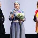 Bahare Rahnama Instagram - عکس های افتتاحیه فیلم سینمایی "عطر آخر اردیبهشت"در پردیس سینمایی چهارسو ... اکران محدود در سینماهای گروه هنر و تجربه سراسر کشور اما هشتگ ها: #سینما #اکران #سینمای_ایران #فیلم #فیلم_سینمایی #زنان #خیانت #عشق#خاطرات #خشونت_زنان_علیه_زنان #سینمای_مستقل #هنر_و_تجربه#بهاره_رهنما #کارگردانی#بازیگری