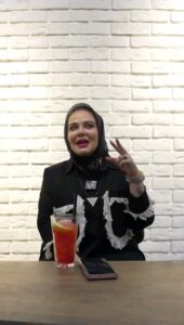 Bahare Rahnama Instagram - . ضمین عرض تسلیــت به هنـرمندان و هنردوستـان و خـانواده محتـرم استـاد عزیزمـان جنـاب آقای پسـیـانی🩶 . . به احترام غم درگذشت استاد آتیلا پسیانی قسمت اول «گـفـتگـوی خودمونی کـارگــانِ شَــمبه» با حضور سرکار خانم بـهـاره رهنمـا با یک هفته تاخیر در تاریخ ۲۱ مهـرماه ساعت ۱۶ پخش خواهد شد.. . . @kargan_shambeh