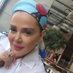 Bahare Rahnama Instagram - مولانا گفت: پس زخم هایمان چه ؟ شمس گفت: نور از محل آنها وارد می شود✨️ لطفا اگر تمایل دارید زیر این پست برایم بنویسید از چه زخمی در زندگی به نور رسیدید؟ پی نوشت: جواب خود من این است من از زخم های سخت و کاه بیرحمانه قضاوت به نور پذیرش تمامیت انسان رسیدم و تمامیت برای من یعنی باور سایه ها و روشنایی ها کنار هم...‌ بقول شیخ بهایی:چون لطف خدا شامل حالت شده باید تاب جفای خلق هم داشته باشی.... #نور#آگاهی#زخم#شمس#مولانا#قضاوت#سوال#سفر_قهرمانی#لایف_استایل#لایف_کوچینگ#بهاره_رهنما#ایزان#سایه#اکتشاف_درون