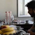 Bahram Afshari Instagram - بهرام افشاری به «صحنه‌زنی» پیوست بهرام افشاری بازیگر فیلم سینمایی «صحنه‌زنی» به کارگردانی علیرضا صمدی شد. به گزارش روابط عمومی این پروژه، بهرام افشاری به‌عنوان اولین بازیگر مرد فیلم سینمایی «صحنه‌زنی» به کارگردانی علیرضا صمدی انتخاب شد و برای اولین بار با مهتاب کرامتی در یک فیلم همکاری خواهند داشت. . افشاری در این فیلم اجتماعی که فیلمنامه آن را نیز صمدی به نگارش درآورده است، در نقشی متفاوت و پرچالش نسبت به تجربه‌های پیشین خود ظاهر خواهد شد. . به‌زودی چهره‌های سینمایی و تئاتری دیگری هم به ترکیب بازیگران صحنه زنی اضافه خواهند شد و فیلم پس از یک پیش‌تولید فشرده، بلافاصله وارد مرحله فیلمبرداری می‌شود. . «صحنه‌زنی» یک درام اجتماعی با فضا و ایده‌ای متفاوت است که در بستری آسیب‌شناسانه به چالش‌های زندگی شخصیت‌ها در جامعه می‌پردازد. @bahramafshariofficial @alirezasmd