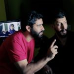 Bahram Afshari Instagram - تجربه ایی دوست داشتنی💙❤️🙏😍 . سریال «دل» به کارگردانی منوچهر هادی و تهیه‌کنندگی جواد فرحانی، بزودی در شبکه نمایش خانگی . @dell_series . ویدئو: مهدی کریمی @karimi_mehdii