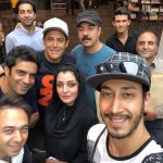 Bahram Afshari Instagram - فیلم (رحمان۱۴۰۰)پنج میلیاردی شد 🙏🙏😘 تبریک به همه عوامل دوست داشتنی فیلم و ممنون از حمایتتون