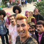 Bahram Afshari Instagram - اگر بهتاش فریبا دیده شد تنها تلاش و استعداد من نبود. بلکه نبوغ محسن تنابنده عزیز و اعتمادش ،اعتماد اقای مقدم و همچنین همراهی و دلگرمی هم بازی های عزیزم که دست تک تکشون رو میبوسم احمد مهرانفر .هومن حاجی عبداللهی.نسرین نصرتی.ریما رامین فر.علیرضا خمسه.سارا ونیکا ورحمان و رحیم ممنون ازینکه هوامو داشتین دوستون دارم 😘😘🙏❤️ تدوین‌درخشان خشایار موحد عزیز و هنر و خلاقیت بی چون و چرای فرشاد گل سفیدی وگروه محترمش این عکس لحظه فیلمبرداری سکانس مهمت به صورت مستند گرفته شد 😂😂 #بهرام_افشاری #هومن_حاجی_عبداللهی #احمد_مهرانفر #محسن_تنابنده #نصرین_نصرتی #ریما_رامین_فر #علیرضا_خمسه