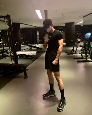 Bai Jingting Instagram - 恢复训练