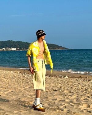 Bai Jingting Instagram - 🌴