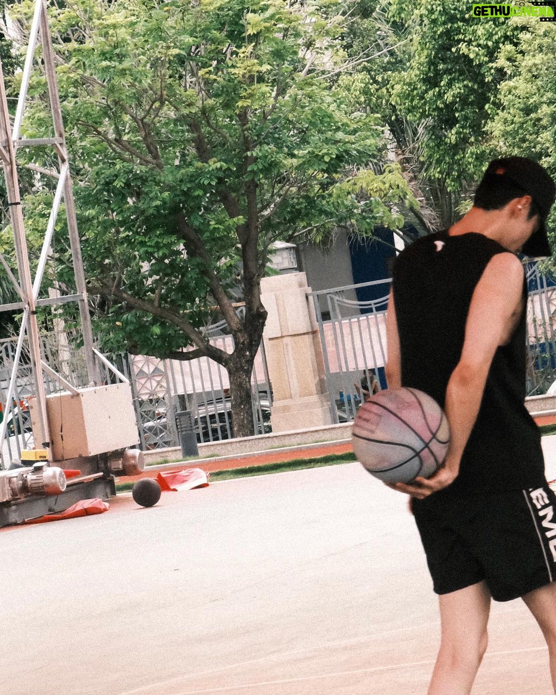 Bai Jingting - 161.9K Likes - 🏀