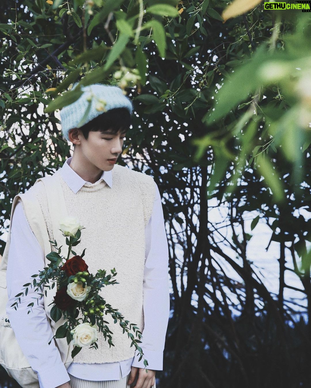 Bai Jingting - 171.3K Likes - 👑👑👑
🌹🌹🌹