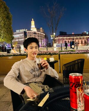 Bai Jingting Instagram - 🥤🥤🥤