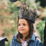 Bailee Madison Instagram - Close your eyes, and keep your mind wide open. Happy 17 year anniversary to a movie that forever changed my life 🤍👑 #BridgeToTerabithia The older I get the more gratitude I hold, to have been so young and been able to be a part of something that means so much to so many people. This film gave me the chance to grow up with so many of you…. And I’ll never take that for granted. So thank you to all the people who said yes to 5 year old little me!!! 👑