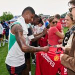 Bailee Madison Instagram - United! United! Uniteddd! ❤️ Thank you @manchesterunited for having us!! An honor getting to watch the boys train, and what a win at MetLife Stadium! Thank you to the players, and the entire @manchesterunited team for your warmth and gracious welcome. Have a healthy, safe and successful season! X B&B