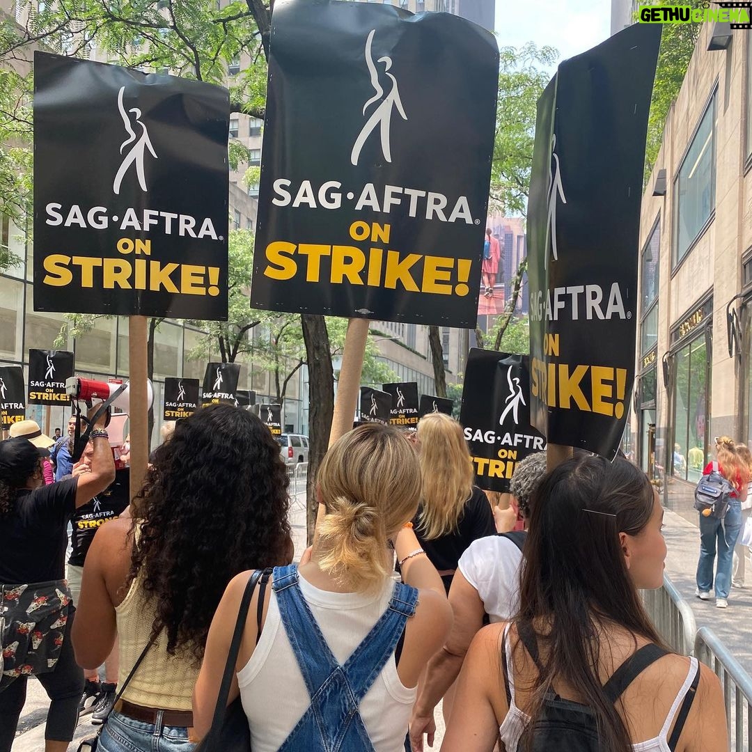 Bailee Madison Instagram - Beyond proud and filled with appreciation to stand in solidarity with the WGA and #sagaftra , and to be a witness to all of the unions standing firm, strong and UNITED. This truly is a moment in history, and is simply a choice of right or wrong. What our unions are asking for couldn’t be more fair or reasonable, and we are at a pivotal moment where the safety of humanity is being threatened. I love what I do with every ounce of me. I started when I was 3 years old, and got my sag card in 2006… Nothing is more magical or special than being a witness to hundreds of humans, sharing their talents, their hearts, their time, their passion and their belief all for the sake of creating art for people to sit down, escape and enjoy. It takes a village to bring something to life and to your screen, and there are so many incredible and gifted people behind the camera that the audience doesn’t get to see. It’s not just a hobby, or for fun… it is our life and our breath and our everything. And as we walked the streets of NYC, the energy was palpable showcasing just that. Making movies and making shows is all I’ve ever known, and my entire heart is ever beating for this industry, and everyone a part of it. I’ll be on the picket line 🤍 #wgastrong #sagaftrastrong