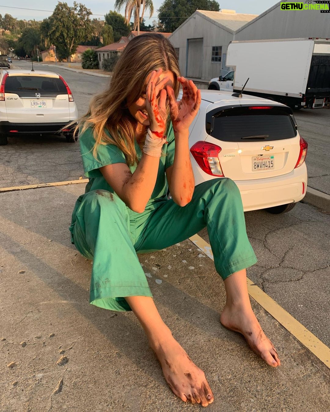 Bailee Madison Instagram - Spoiler alert: @mrjerryoc is right… we get INTO it. #PlayDead is streaming now on @tubi and your reactions have been everythingggg! Hope you love our wildly intense, FUN & batshit game of 🐱 & 🐁 !! We truly had the best time making it. #JerryFanForLife