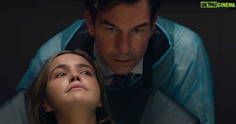 Bailee Madison Instagram - Spoiler alert: @mrjerryoc is right… we get INTO it. #PlayDead is streaming now on @tubi and your reactions have been everythingggg! Hope you love our wildly intense, FUN & batshit game of 🐱 & 🐁 !! We truly had the best time making it. #JerryFanForLife