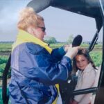 Bailee Madison Instagram - A few little gems from 2003… and some pics with @salmahayek that just made my heart burst. Grateful this Sunday for all the memories and for all the loving hearts along the way xxx