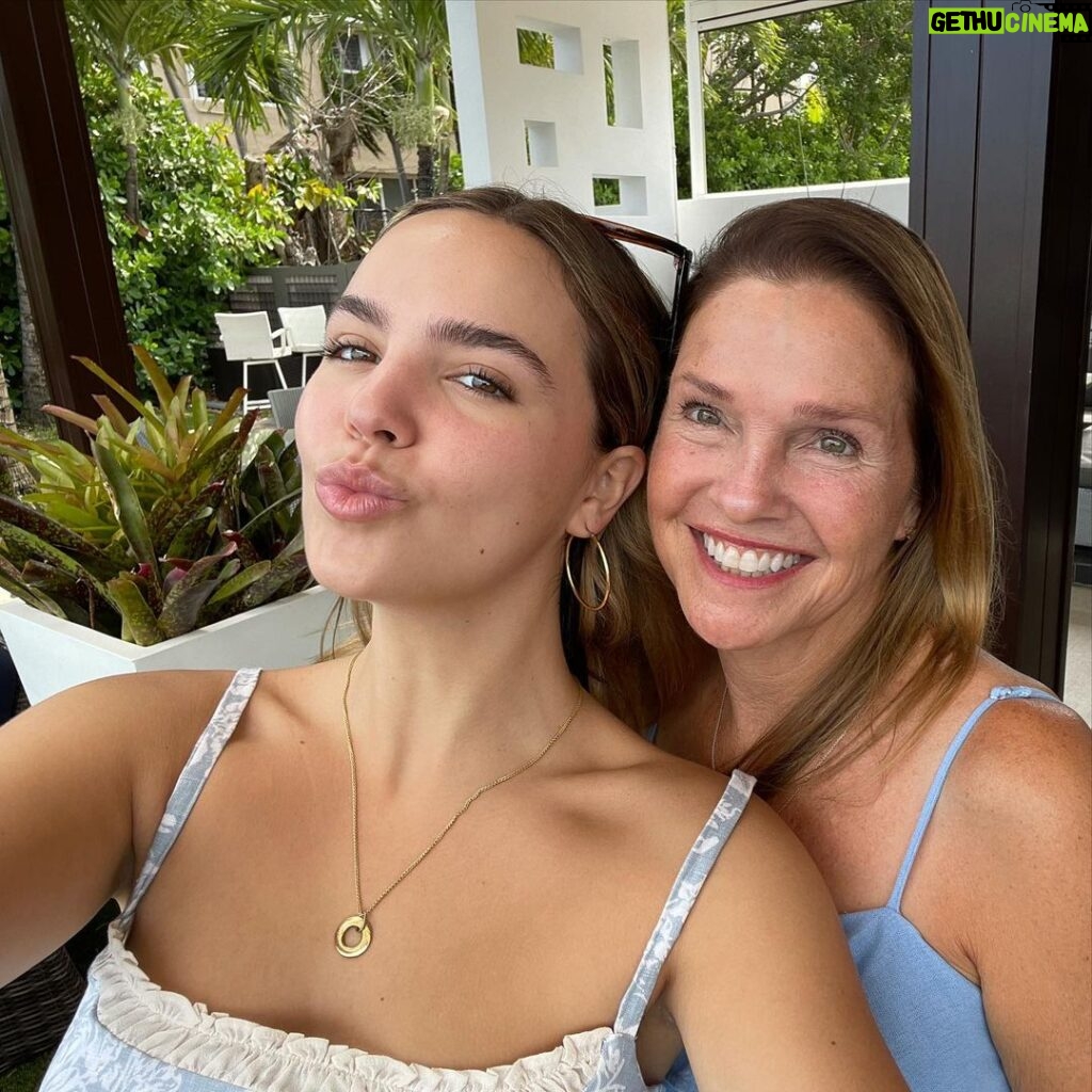 Bailee Madison Instagram - Mama. Happy happy birthday to you @momma_madison ❤️❤️ reminiscing about every beautiful adventure we have gotten to go on together since I first opened my eyes… thank you for sneaking Christmas tree’s into our hotel rooms when we were away filming, for making any new city feel like home, and for always always being my momma bear first and foremost. The older I get the more it hits me how wildddd this business can be, thank you for always protecting me and walking through it with me. I don’t know how you did it, but man you did. I love you. I am so thankful for all that you are and all that you have done. Wish I could be with you right now to celebrate, but can’t wait to hug you soon. Wishing you nothing but peace, love, and the upmost happiness in this new year. I love you !!!!