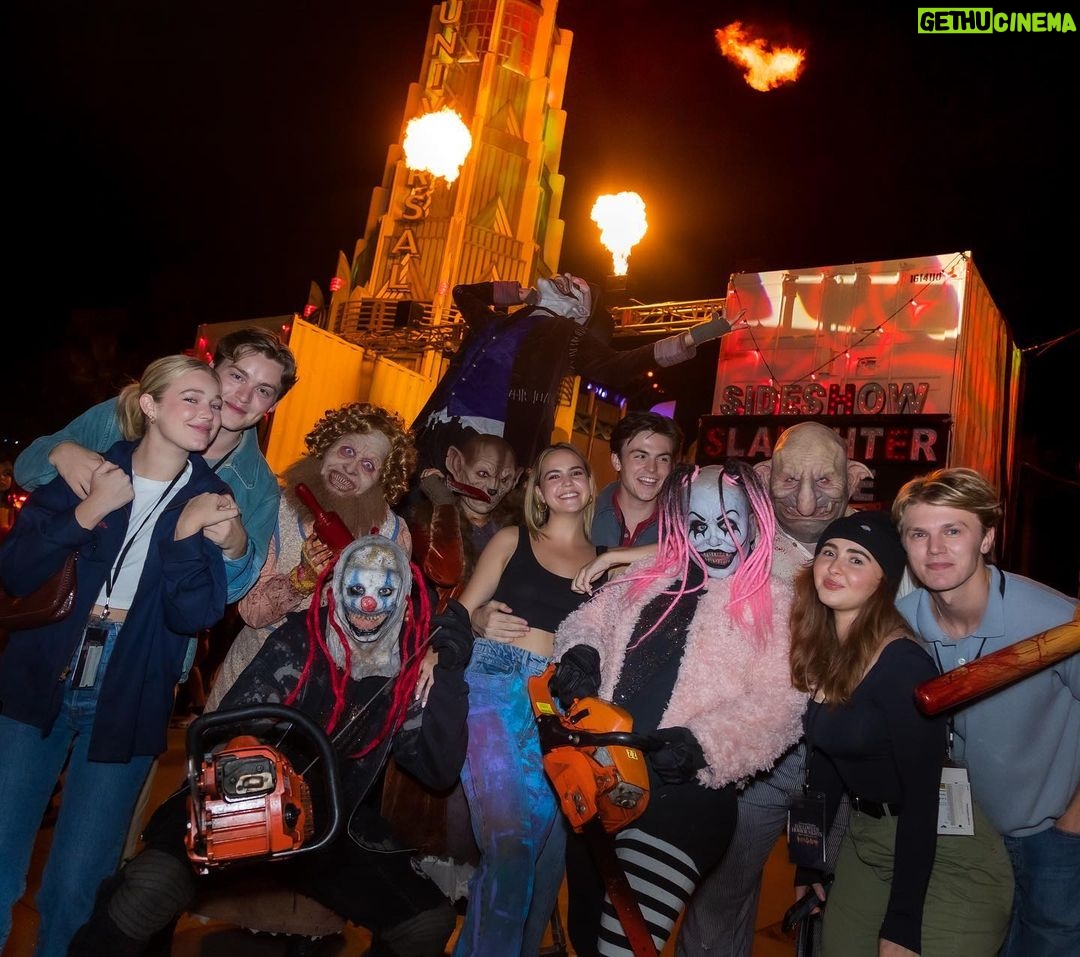 Bailee Madison Instagram - ‘Twas a bloody good time…. Frightening and amazing all at once (as always!!) Thank you @HorrorNights #UniversalHHN for having us! 🔪❤️ (ps. Getting chased through a theme park is real fun with this crew.. love u guys)