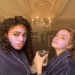 Bailee Madison Instagram - @prettylittleliars Original Sin, EPISODES 6 & 7 are stre🅰️ming NOW on @hbomax !! To celebrate here’s a chaotic photo dump, filled with some #Tabogen gems from our trip to Rosewood ( @chandlerlkinney hi ily) These episodes are so hauntingly beautiful… our cast continues to leave me breathless, and the work of our crew shines so so bright. We can’t wait to press play and live tweet with you tonight at 6pm PT/ 9pm ET ❤️❤️ We love you!! Xxxx