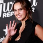 Bailee Madison Instagram - A night with @hollywoodreporter 🤍 & got to see my Z (!!) @zariazariazaria @dolcegabbana Makeup: @katrinakleinmakeup Hair: @saratess Styling: @elkin @britelkin @kakeykake