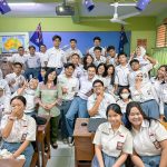 Baim Wong Instagram - Kaga disetting, grogi juga jadi murid SMA lagi 😂 Disuruh ngenalin depan kelas jadi siswa baru. Dimarahin guru2 gara2 telat masuk. Yang paling demen juga, ngobrol di kantin sama yang paling berprestasi dan yg paling cantik di SMA itu 😂 Konten baru nyenengin bgt ! Terima kasih buat kelas XII B.SMA 70, Ibu guru Anik Maryani. Maap dadakan masuk tadi. Tadi saya belajar bidang studi bahasa Indonesia. Terima kasih jg untuk Kepala Sekolah Pak Sunaryo dan Mas Rizal untuk ijinnya. Mantap SMA 70 , berprestasi murid2nya ! Basketnya jg jago ! SMAN 70 Jakarta