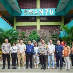 Baim Wong Instagram - Saya peduli dengan korban bullying. Bersosialisasi ke SMA 70, saya concern dengan kejadian yg viral kmrn. Bersama Polres Jaksel, dan teman2 yg lain, saya menyempatkan diri untuk berkomunikasi dengan teman2 dari SMA 70. Sebaiknya memang kita rangkul mereka, jangan memarahinya. Semua org pasti punya kesalahan, tapi bagaimana menyikapinya, itu yg terpenting. SMAN 70 Jakarta