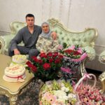 Bakhodir Jalolov Instagram - 🇺🇿 Bugun jondan aziz volidam meni dunyoga keltirganiga 29 yil bo’ldi. Ularning duolari bilan bugungi darajamga erishdim. Onam mening doimiy motivatsiyam. _ 🇺🇸 It has been 29 years since I was born. With my mother's prayers, today I am here. My mother is my motivation all the time. 29 years old. God willing, this year will be full of memorable moments. New days, new victories and of course good news. _ 🇷🇺 Прошло 29 лет с моего рождения. По молитвам моей матери сегодня я здесь. Моя мама - моя мотивация все время. 29 лет. Дай Аллах, этот год будет полон памятных моментов. Новые дни, новые победы и, конечно же, хорошие новости. #boxing #rek #top #bakhodirjalolov