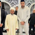 Bakhodir Jalolov Instagram - @muftiynuriddindomla Xazratimiz bilan birga iftor qilib Tarovex nomozlarini o’qib olish nasib qildi! Alhamdullilah Sariasiya, Surhkondaryo, Uzbekistan