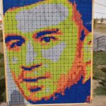 Bakhodir Jalolov Instagram - 1000 ga yaqin kubik rubiklar yordamida chizishibdi! Raxmat etibor uchun samimiy muxlislarimni boriga shukur! 🤍