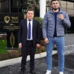 Bakhodir Jalolov Instagram - Thanks to the rector @valikhanovaziz of @tmci.uz I’ve made my decision. Let’s grow together✊ #tmc #education
