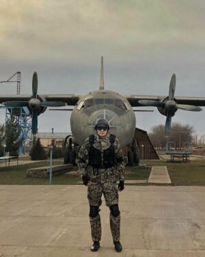 Bakhodir Jalolov Instagram - Ким ўзини оиласини жон фидо қилиб химоя қилса шу ватан химоячисидир!

Барча эркакларни 14 январь ватан химоячилар куни билан табриклайман.