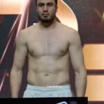 Bakhodir Jalolov Instagram – Bugun jang InshaAllah duo qilib turing! Humo Arenada ko’rishguncha. 👊🏻

Today is fight day InshaAllah be in dua for me! See you in the Humo Arena.👊🏻