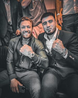 Bakhodir Jalolov Instagram - @aiba_official boxing night in Dubai 🥊
@thenotoriousmma @umar_kremlev @petr_yan