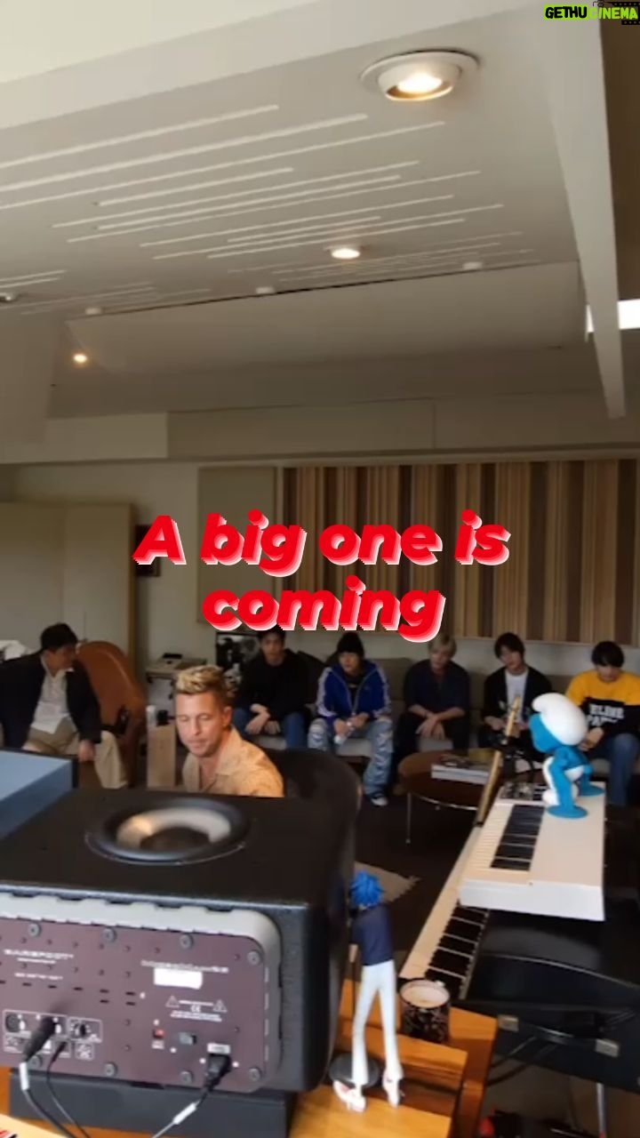 Bang Si-hyuk - 216.4K Likes - With @txt_bighit and @ryantedder #tomorrow_x_together #bighitmusic #HYBE