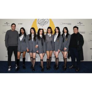 Bang Si-hyuk Instagram - Congrats on #KATSEYE @dreamacademyhq #HXG #HYBE #Geffen #HybeAmerica @daniela_avanzini
@meganskiendiel
@lararajj j
@y0on_cha3
@sophia_laforteza
@meretmanon