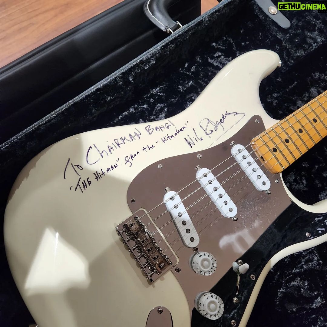 Bang Si-hyuk - 482.2K Likes - I am honored. Thank you so much! @nilerodgers