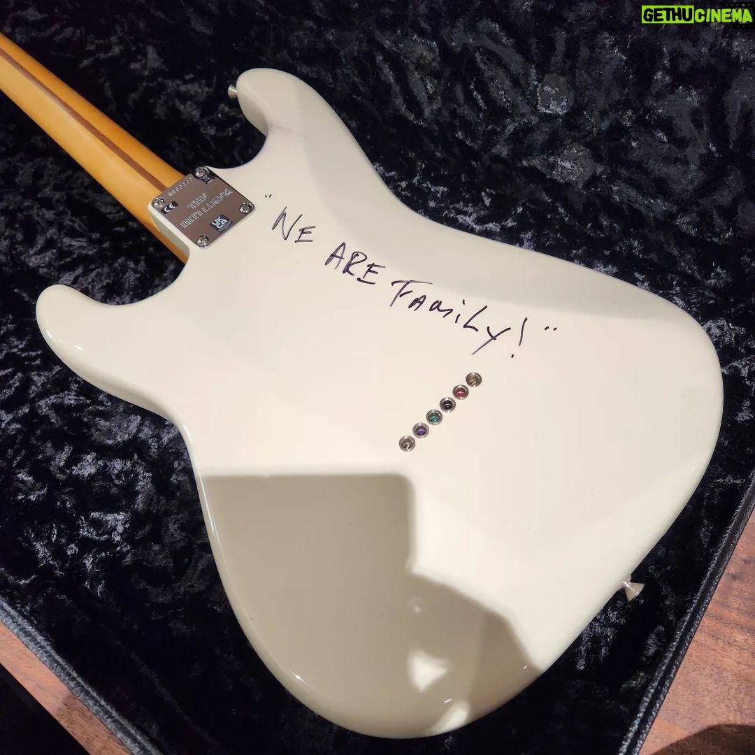 Bang Si-hyuk - 482.2K Likes - I am honored. Thank you so much! @nilerodgers