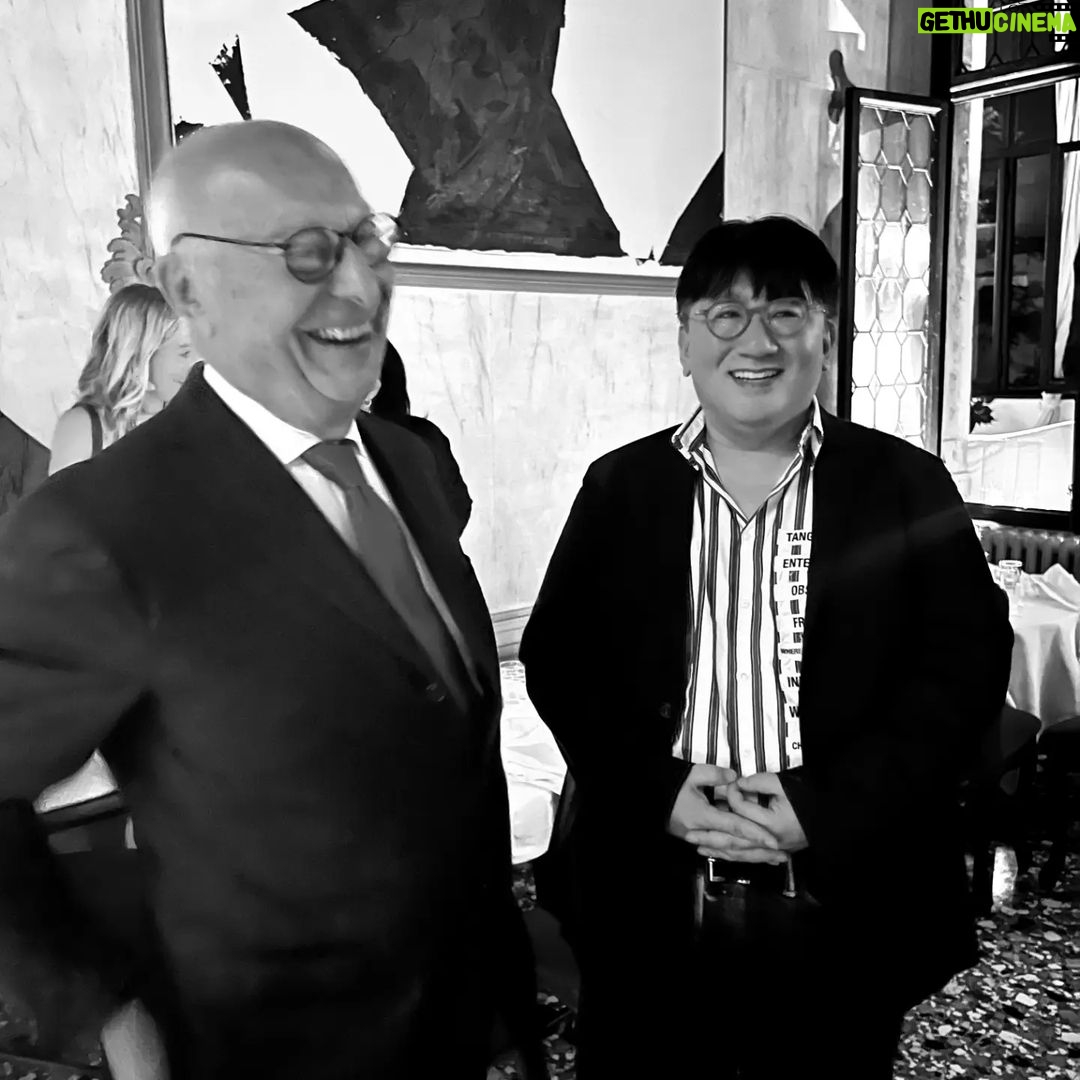 Bang Si-hyuk - 847.2K Likes - With @axelvervoordt #honored #veniceviennale