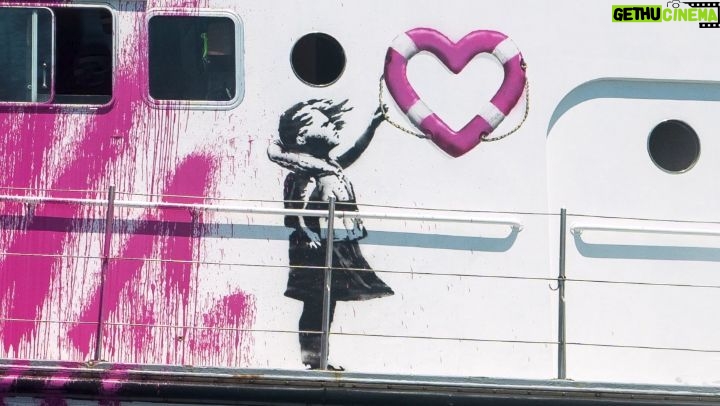 Banksy - 1.4 Million Likes - .
.
mvlouisemichel.org