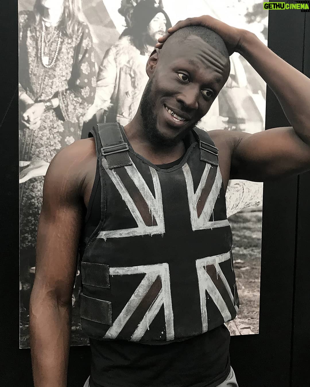 Banksy - 747.9K Likes - .
I made a customised stab-proof vest and thought - who could possibly wear this?
Stormzy at Glastonbury.