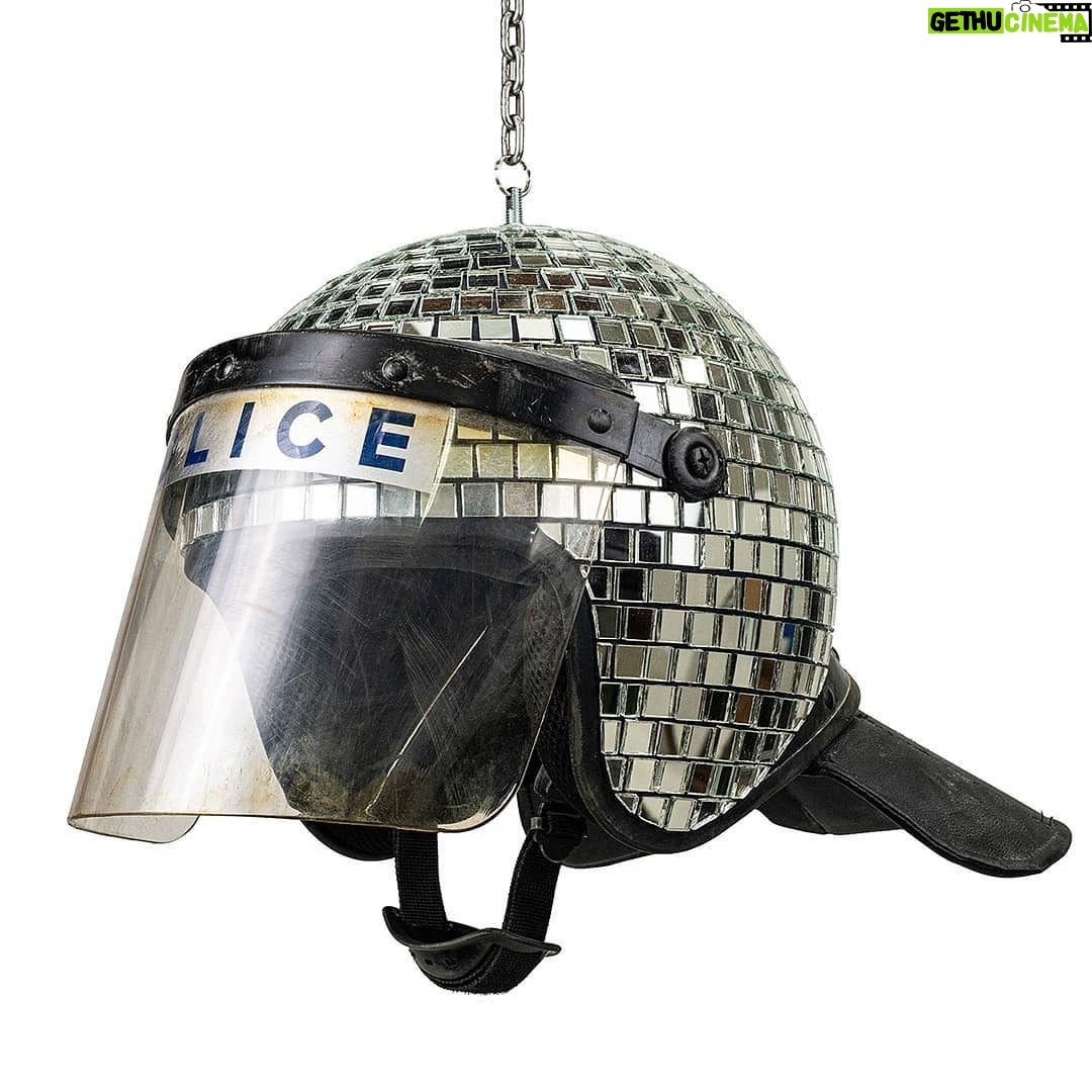 Banksy - 1 Million Likes - .
I’m opening a shop.
It’s called Gross Domestic Product™.
It sells art, homewares and disappointment.
.
.
.
www.GrossDomesticProduct.com
#Balaclavalamp