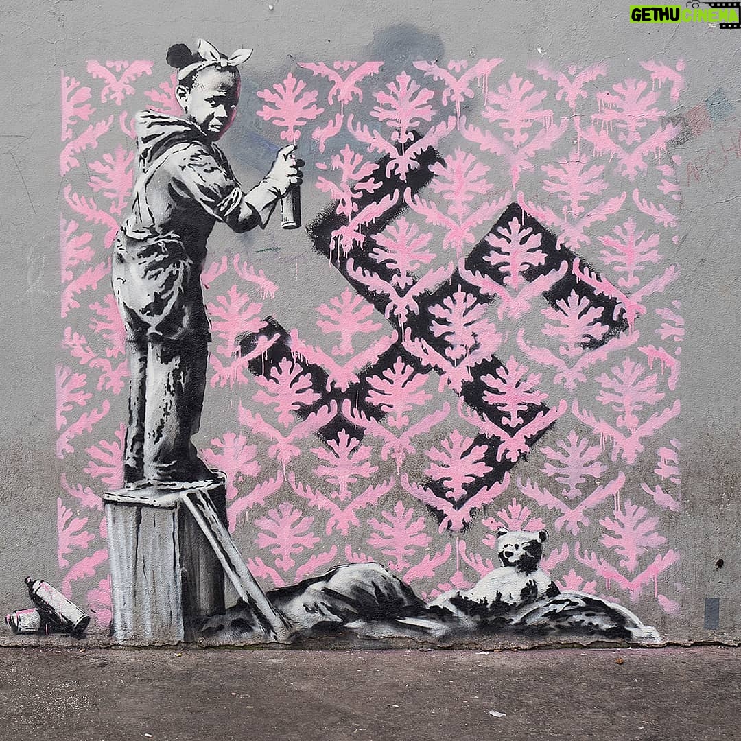 Banksy - 472.6K Likes -