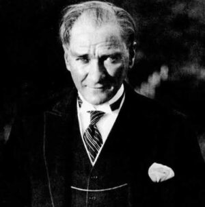 Barış Kılıç Instagram - #10 Kasım.. Büyük Atatürk 🙏🙏