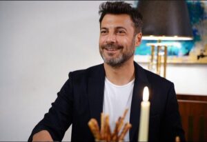 Barış Kılıç Instagram - Kaya'nın dönüşünü mü kutluyoruz? #YasakElma saat 20:00'de Fox’ta.