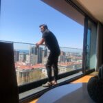 Barış Kılıç Instagram - Bu da geçer :) Evde