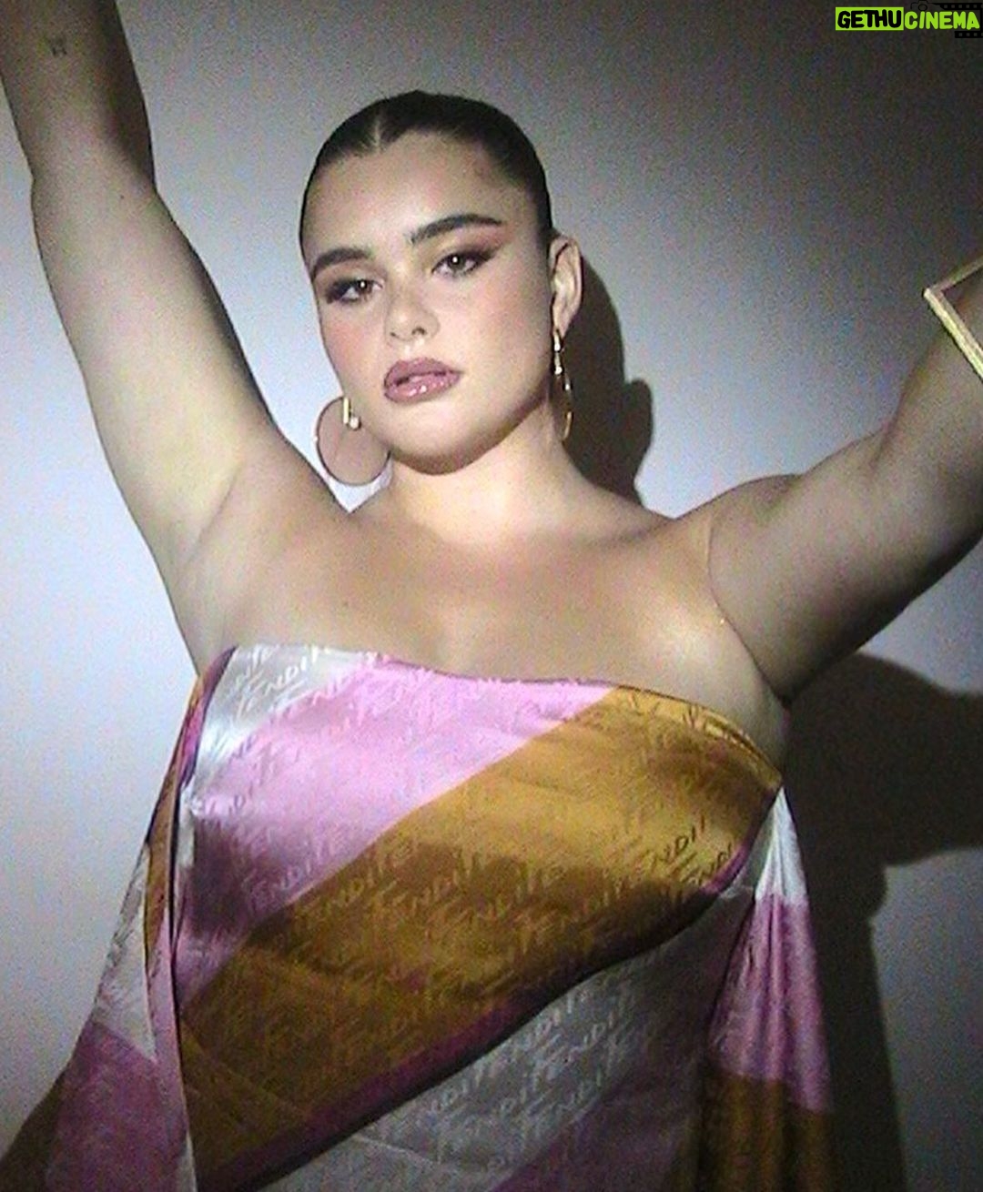 Barbie Ferreira - 1.8 Million Likes - @yslbeauty @fendi meets @vanityfair oscar party meets post beach blues