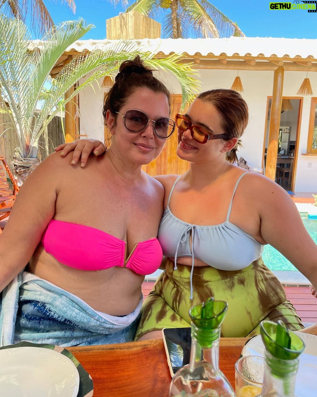 Barbie Ferreira - 2.3 Million Likes - the girlies and I went to brasil 🇧🇷