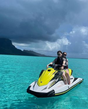 Barbie Ferreira Instagram - burnt cheeks in bora bora wow what a week 🤩